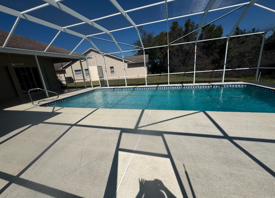 pool deck and pool cage cleaning 2